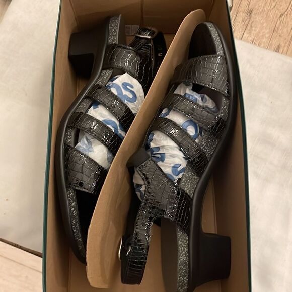 SAS ALLEGRO BLACK CROC SANDALS.  NEW - Picture 9 of 10